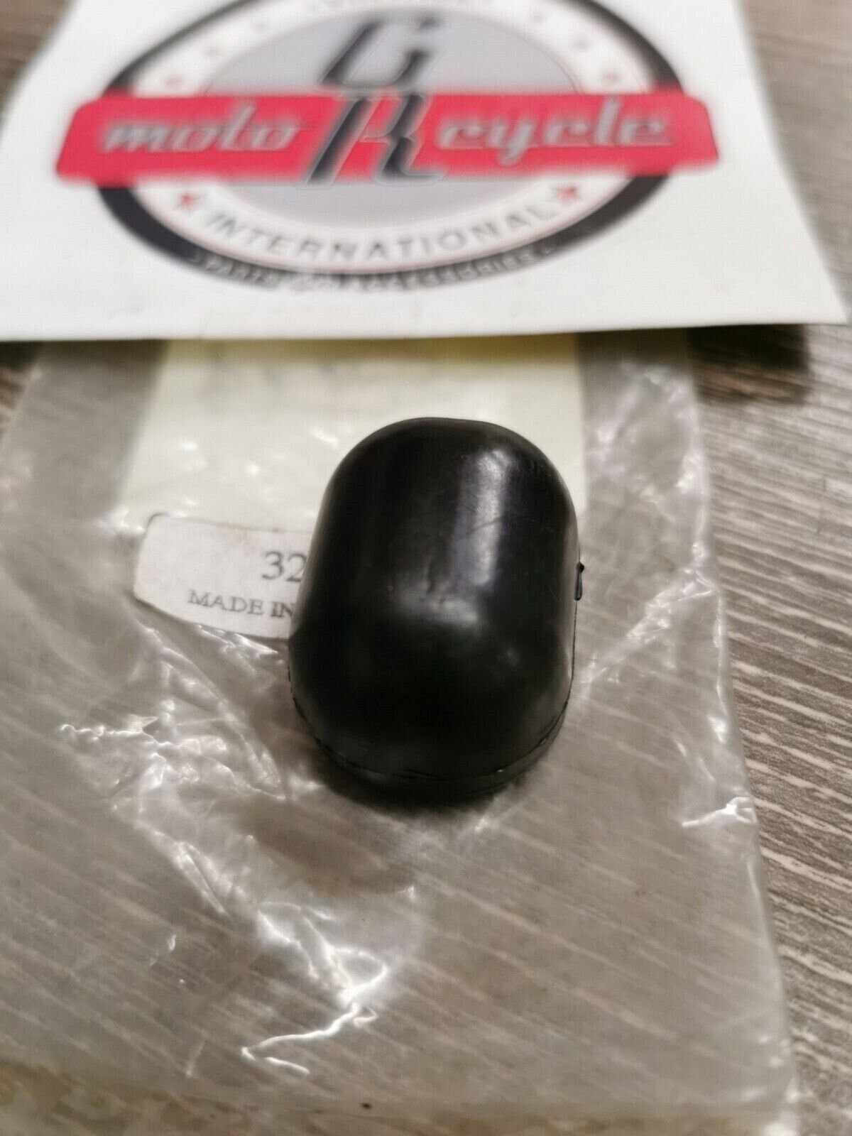 NOS HARLEY DAVIDSON FLT 1999 UP HardDrive Kickstand Rubber 50245-99 J34