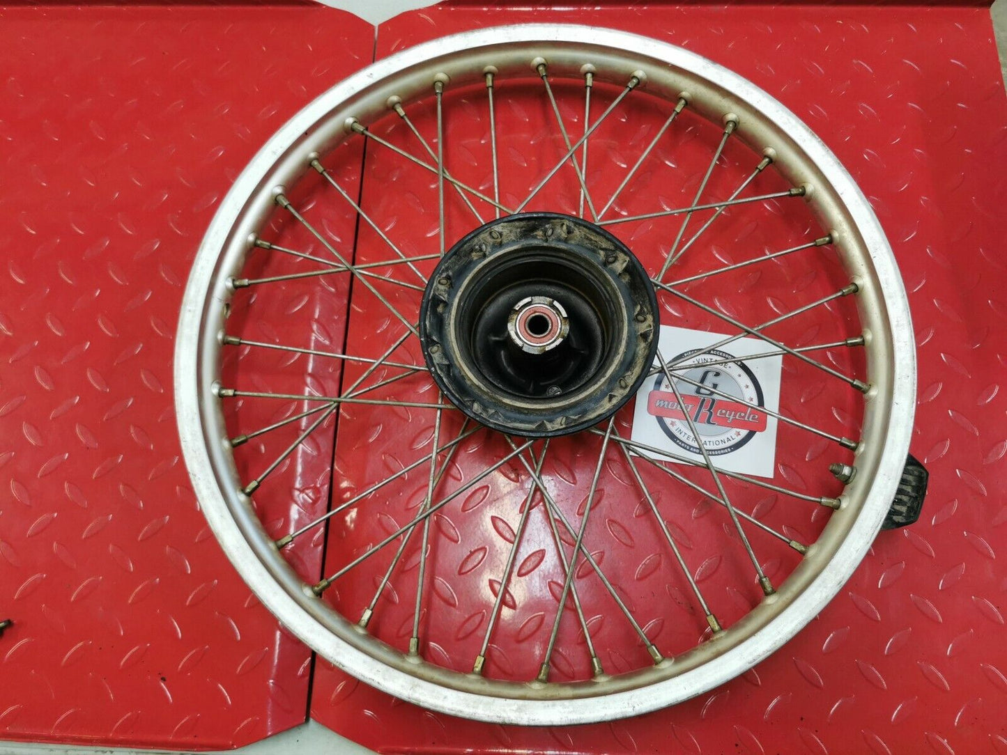 Honda XR200R 1987 Front wheel hub rim 44601-KK0-770