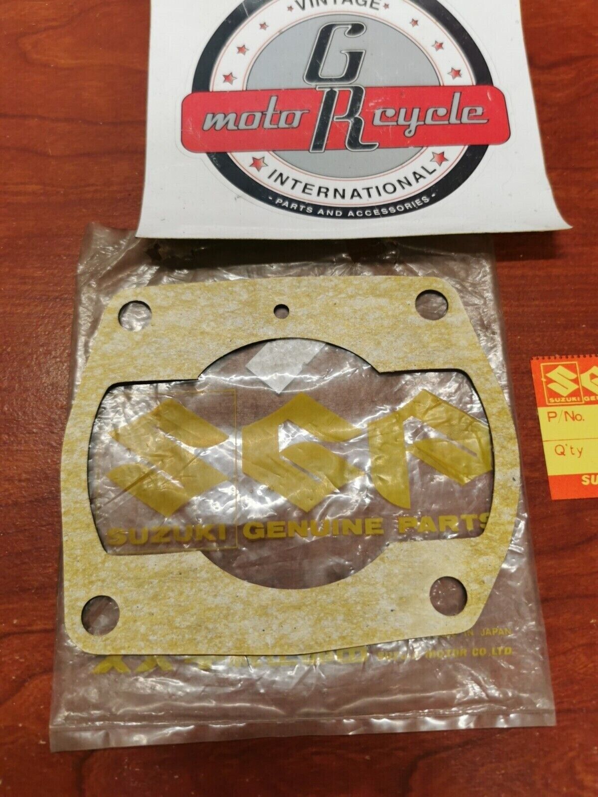 NOS Suzuki RM100 RM125 TC125 CYLINDER GASKET 11241-28600 SUB. 11241-28601 S16