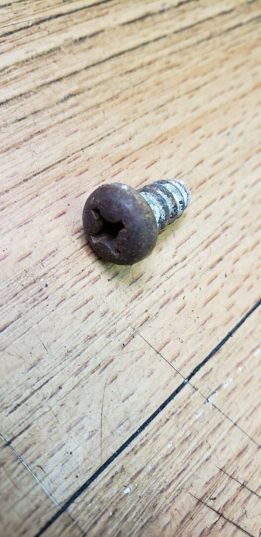 Honda XL250R 1984 swingarm chain slider screw tapping 6 x 12