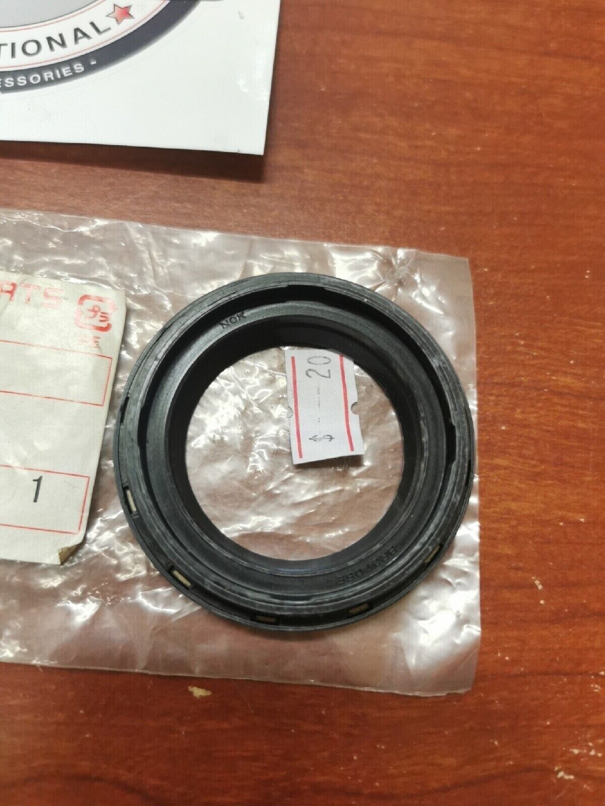 NOS Kawasaki VN750 ZL900 ZL1000 FORK SEAL 92093-1197 K27