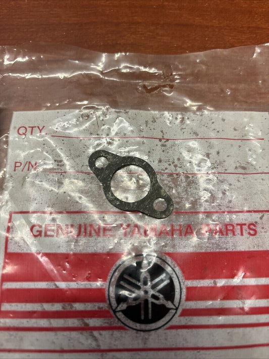NOS Yamaha GASKET 810-47727-10-00 SUB 810-47727-11-00 Y185
