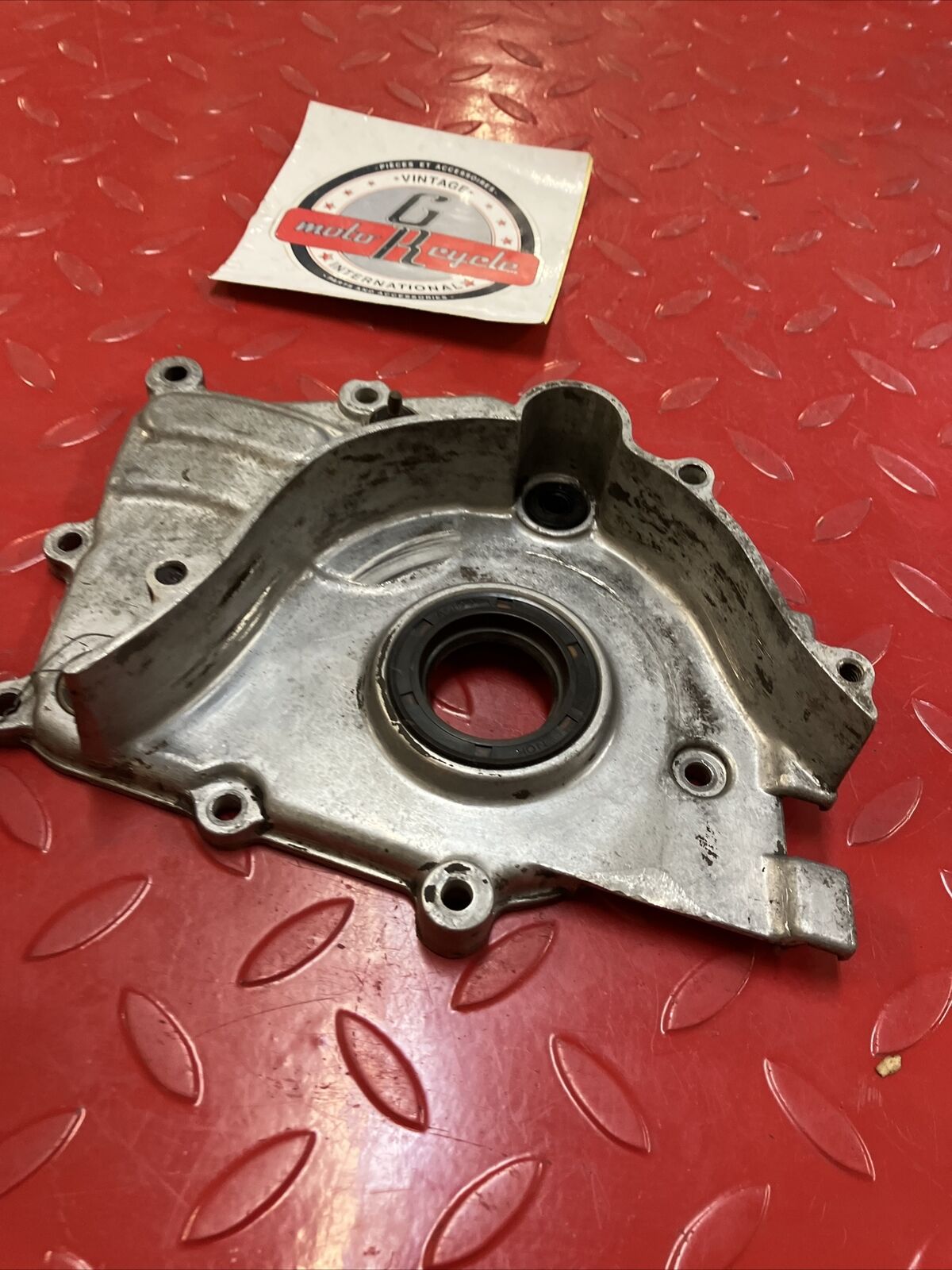 Kawasaki Z1 KZ900 KZ1000 left side transmission sprocket cover U1