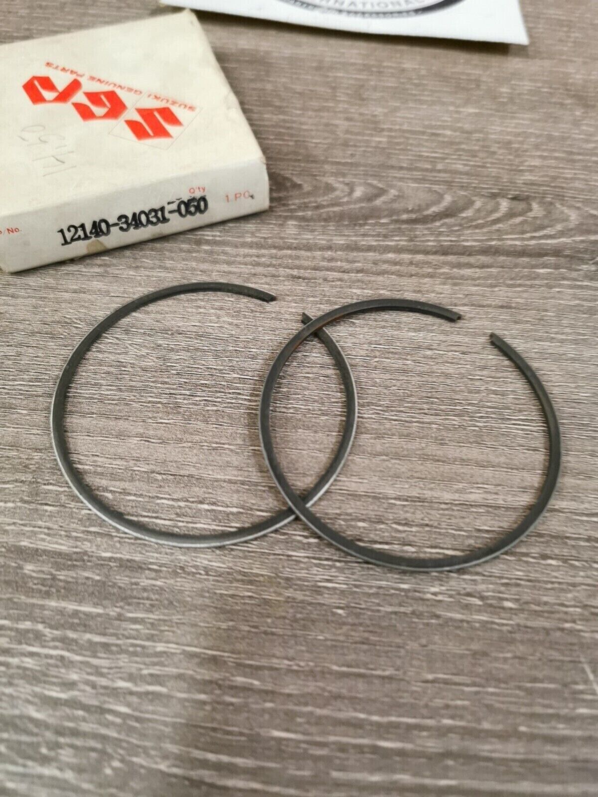 NOS SUZUKI GT550 1972 - 1977  RING SET 0.50  12140-34031 S23
