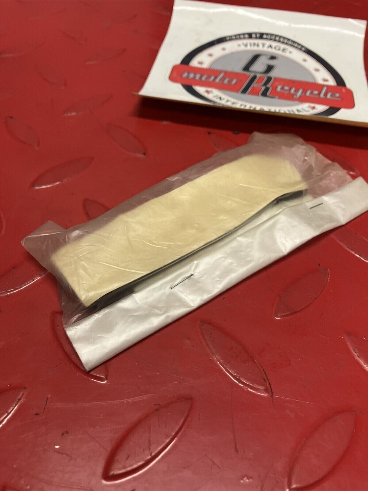 NOS YAMAHA FZ700 FZ750 1987 1988 DAMPER 1AE-28372-00-00 Y67