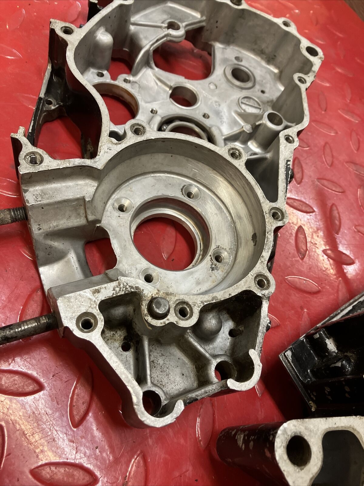 Kawasaki G4TR 1972 left right crankcase 1970 1971 1973