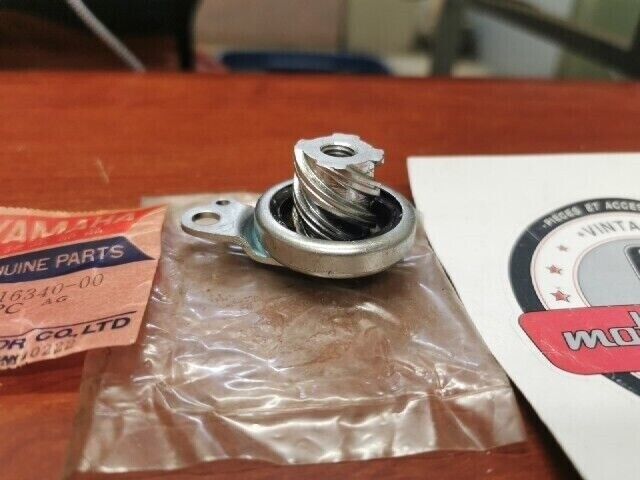 NOS Yamaha RD250 RD350 RD400 TZ250 TZ350 PUSH LEVER 360-16340-00-00 Y135