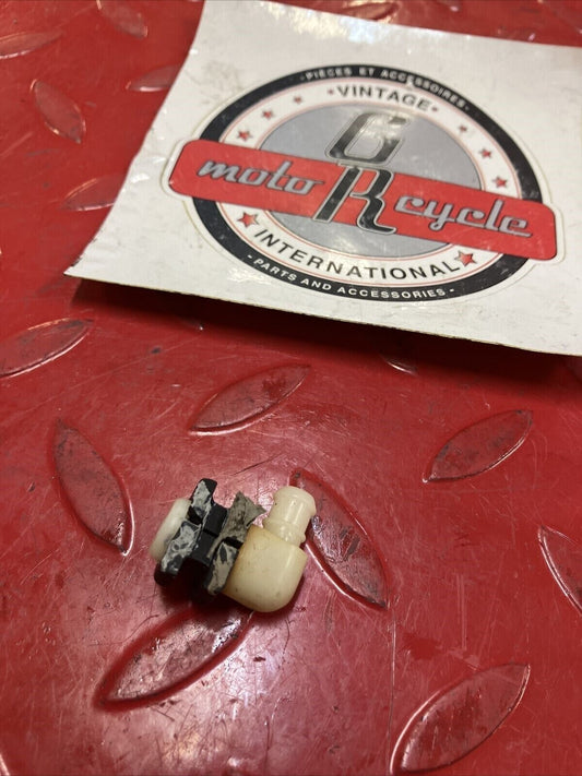 Kawasaki KDX200 1987 crankcase breather grommet rubber 92071-042