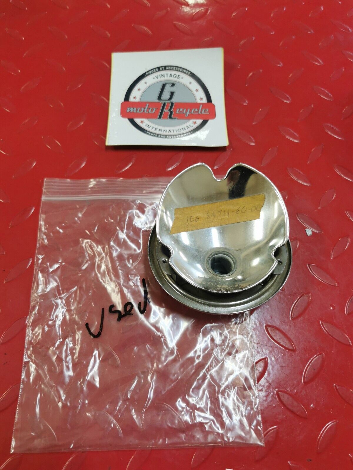 YAMAHA BASE TAILLIGHT 1E6-84711-60-000 SUPERCEDED 444-84711-61-00 Y29