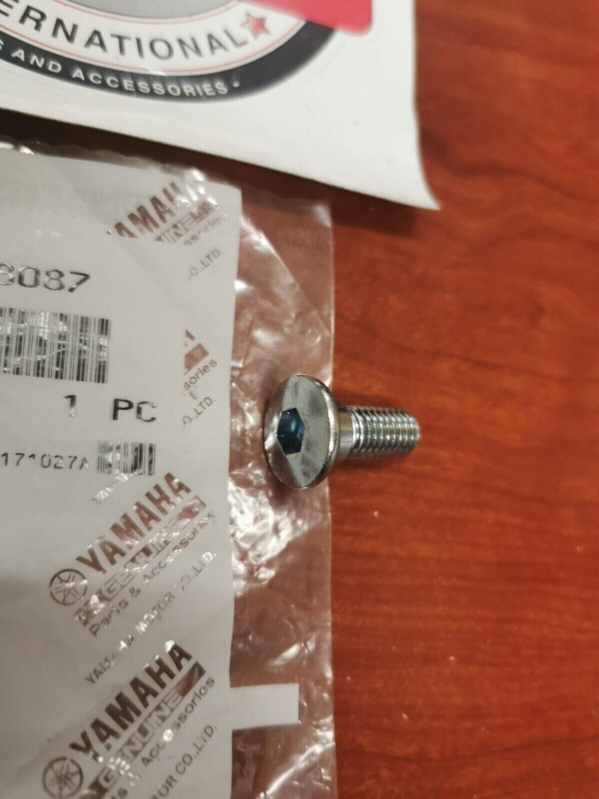 NOS Yamaha YFM400 YFM600 YFZ350 BRAKE BOLT 90109-08087-00 Y81