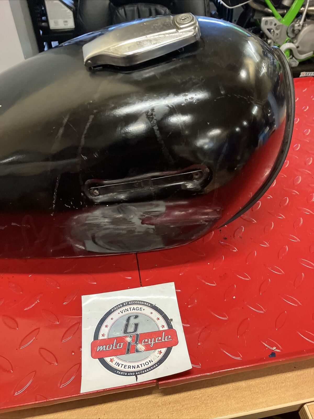 Yamaha XS850L XS850S 1980 1981 Fuel tank gas petrol reservoir
