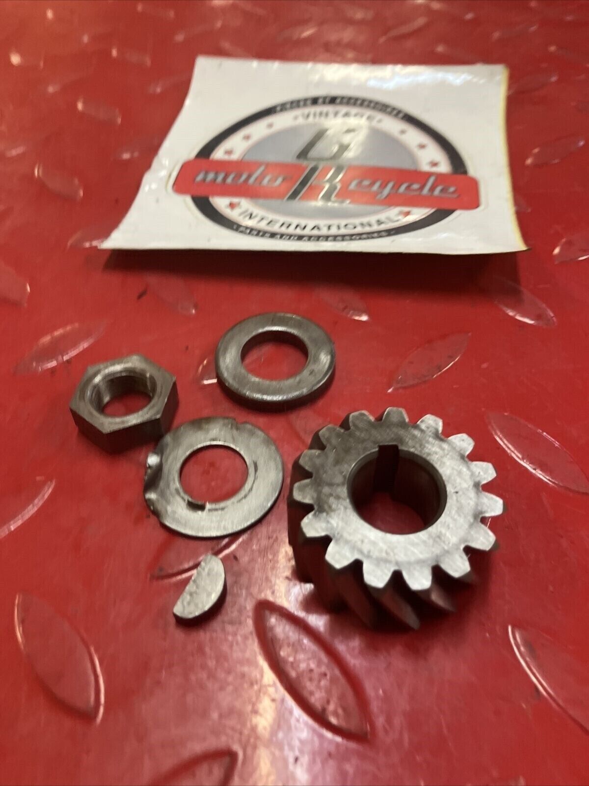 Suzuki RV90 1976 crankshaft crank shaft primary drive gear