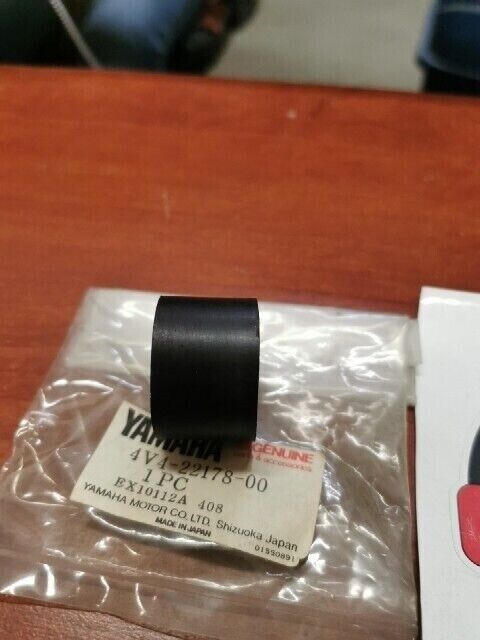 NOS Yamaha 1982 XT550 TENSIONER 4V4-22178-00-00 SUB 30X-22178-00-00 Y132