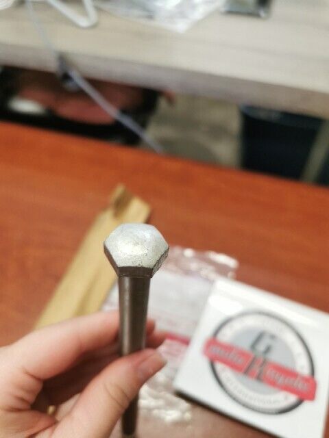 NOS Yamaha DT100 RT100 PIVOT SHAFT BOLT 401-22141-00-00 SUB 2J5-25381-01-00 Y153