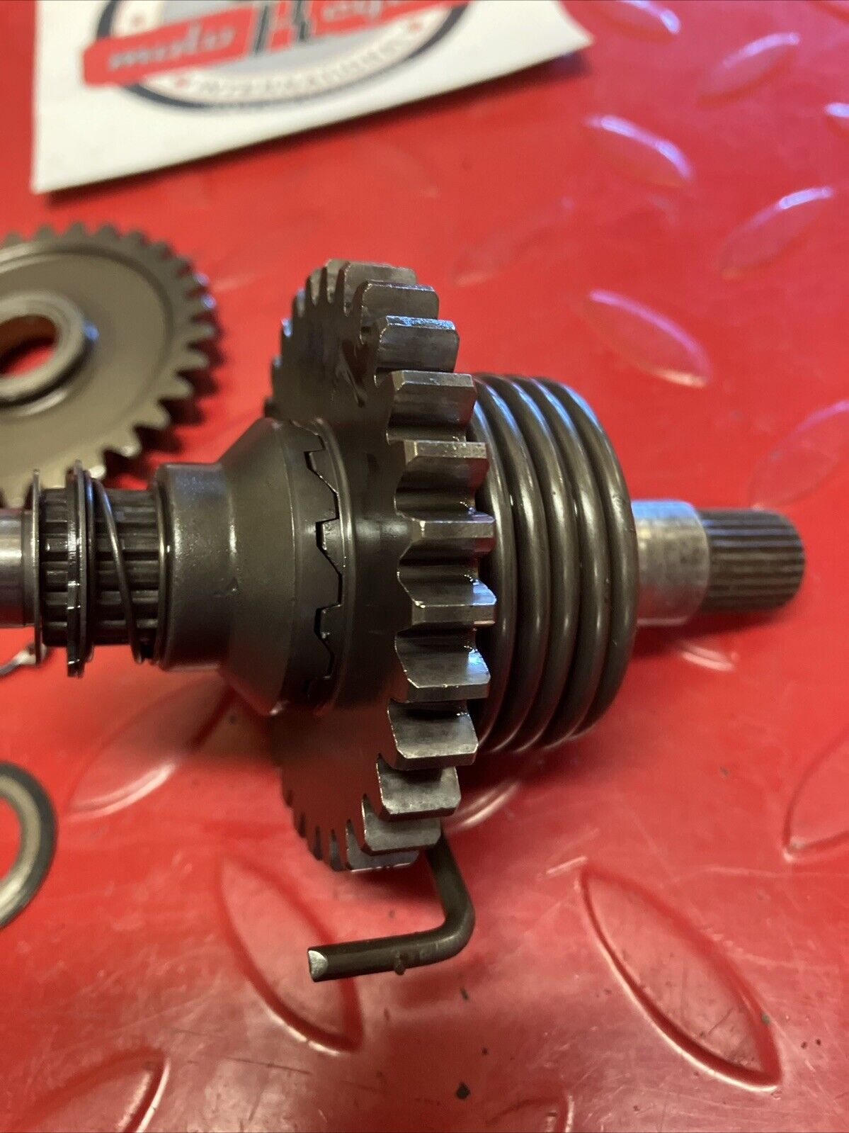 Kawasaki KX125 1987 kickstarter kick starter spindle shaft idle gear 1985 1986