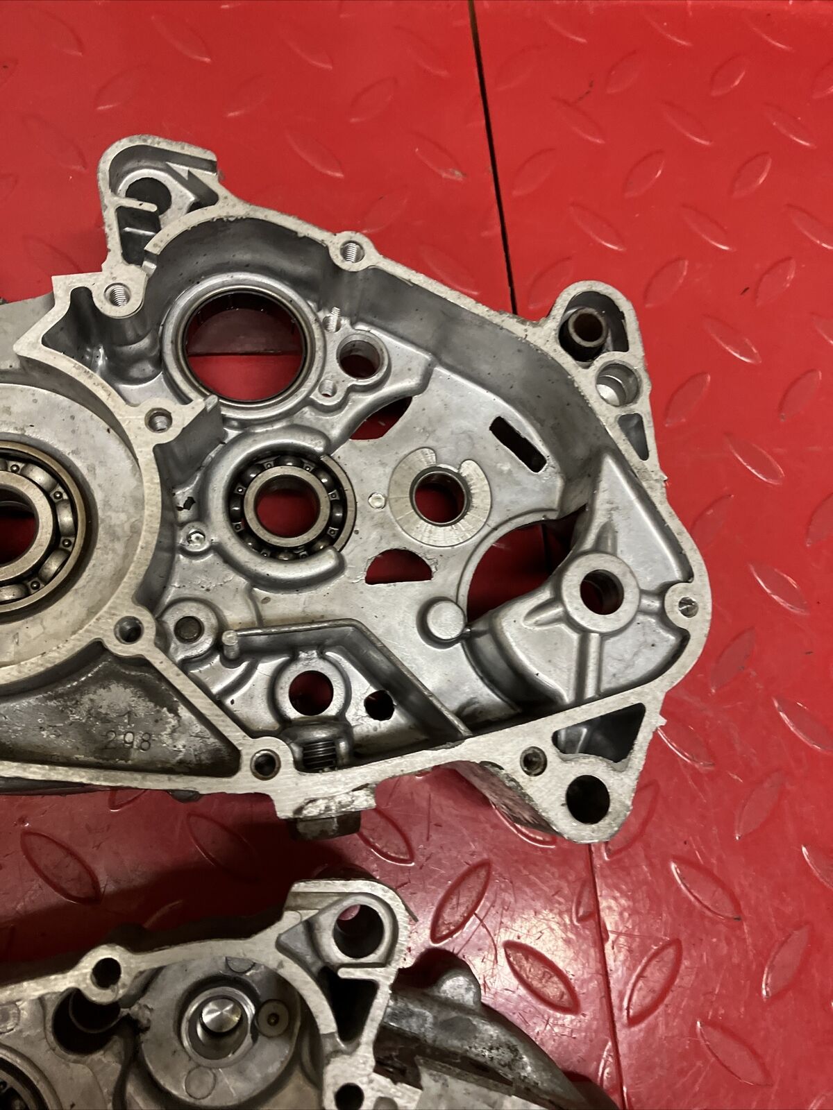Yamaha U7E 1972 V70 left right crankcase set