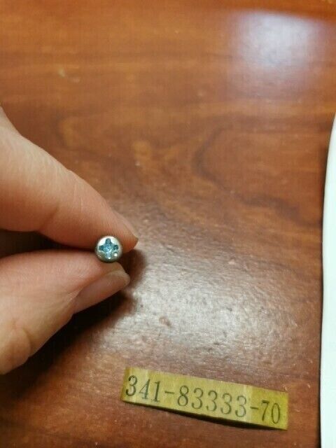 NOS Yamaha DT100 LENS FITTING SCREW 341-83333-70-00 SUB 57M-83358-00-00 Y115