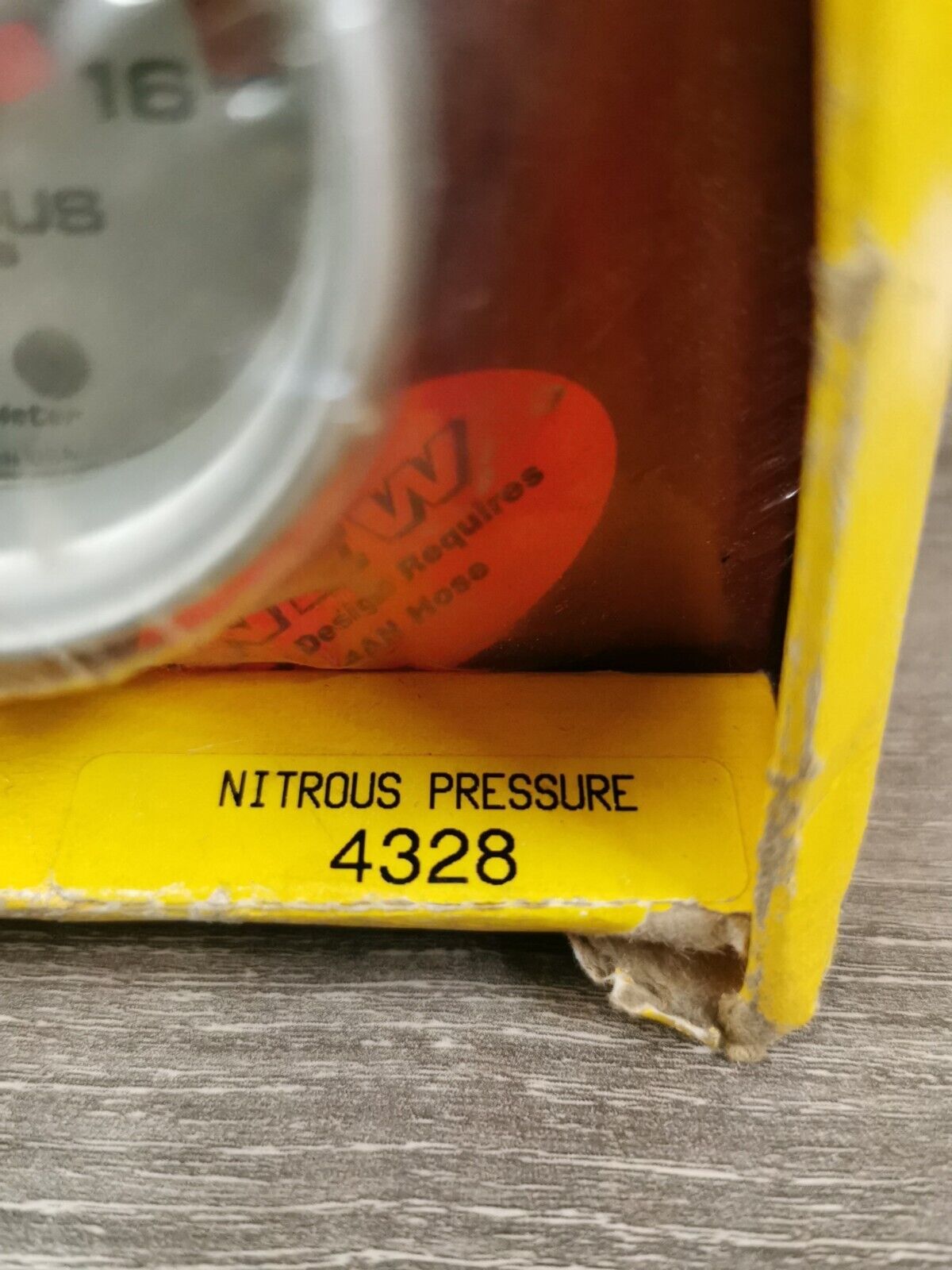 NOS AUTO METER NITROUS PRESSURE ULTRA-LITE 2 1/16 in 2000PSI 4328 J31