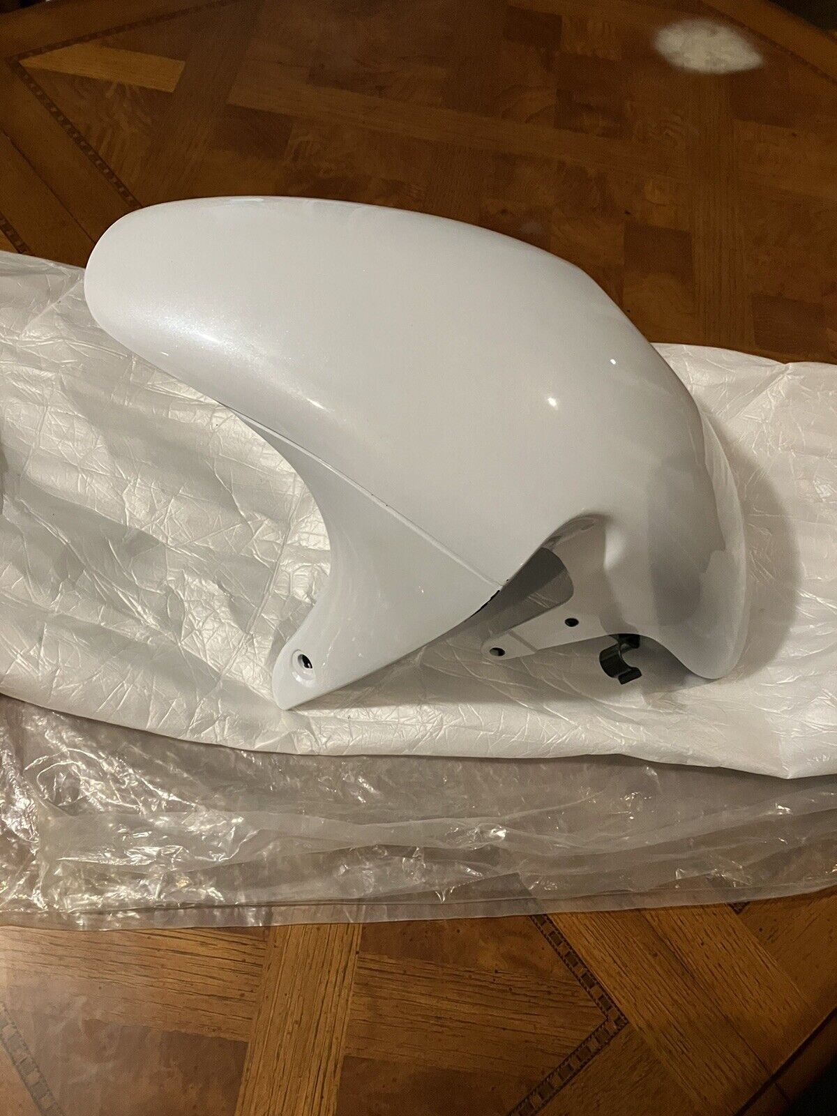 NOS Suzuki GSXR750 1992 GSX-R 750 FRONT FENDER 53110-17D20-0JW S34
