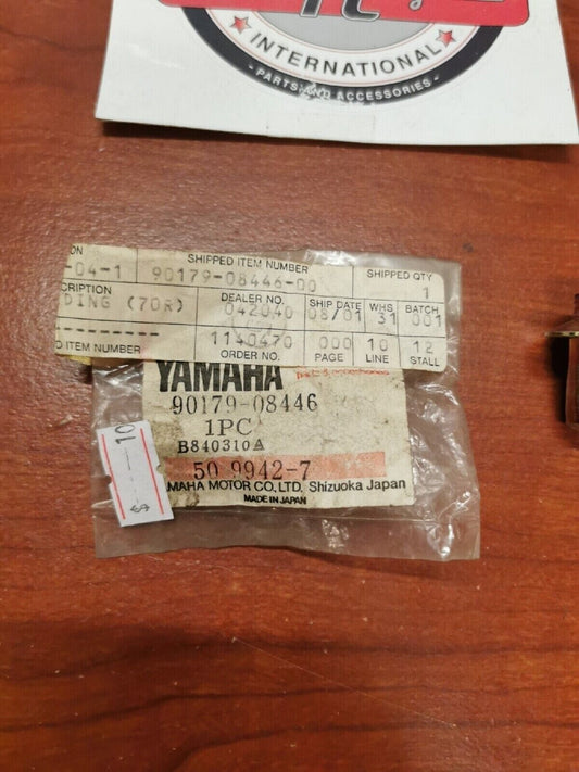 NOS Yamaha SPECIAL SHAPE NUT HOLDING (70R) 90179-08446-00 SUB 90179-08343-00 Y69