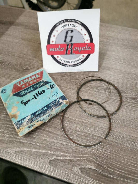 NOS YAMAHA DT400 1975 1976  PISTON RING SET 0.25   500-11610-10 Y51