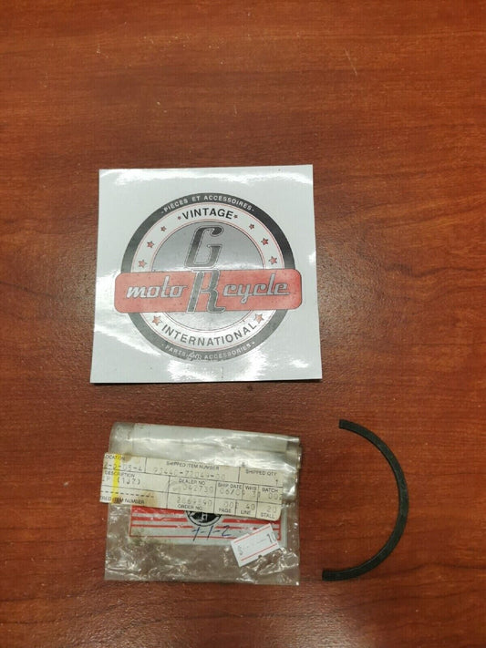 NOS Yamaha CIRCLIP 93440-72049-00 Y68