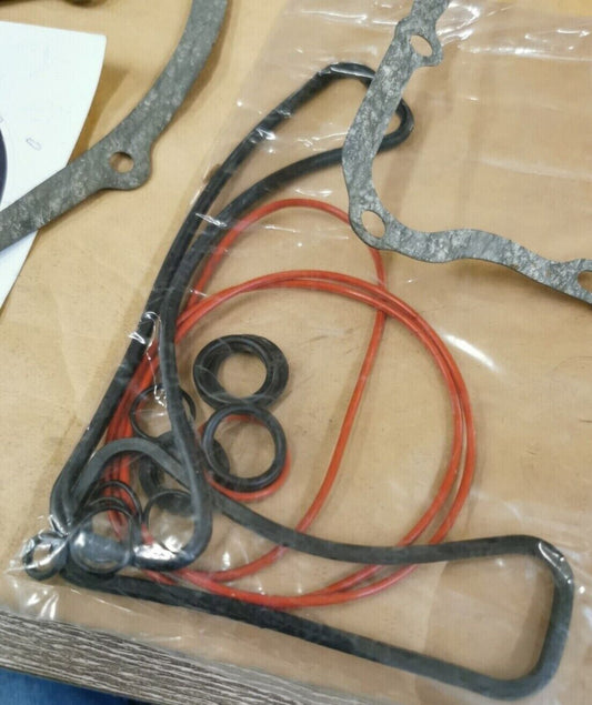NOS YAMAHA XS750E INCOMPLETE GASKET KIT SET J47