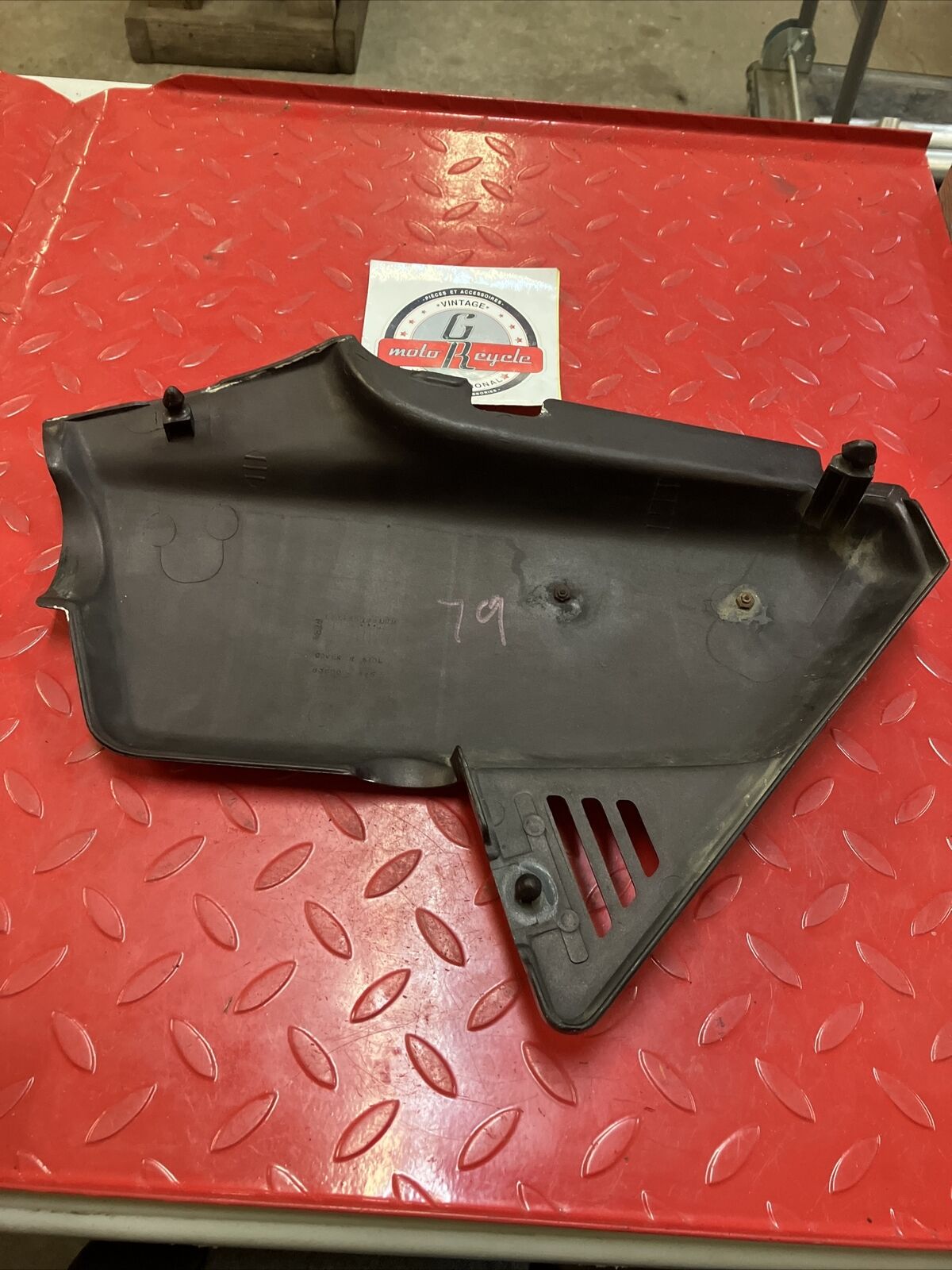 Honda CB750K 1979 right side cover panel fairing
