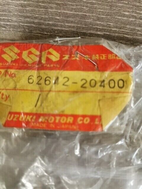 NOS SUZUKI RM80 SP125 DR250 DT100 DR125 1982 - 1984 BUSH LOWER 62642-20400 S37