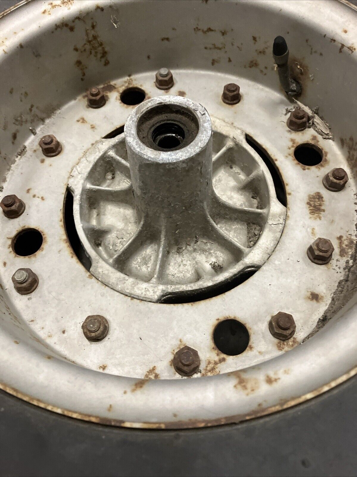 Suzuki RV90 1975 Front wheel rim tire hub bridgestone rectangle