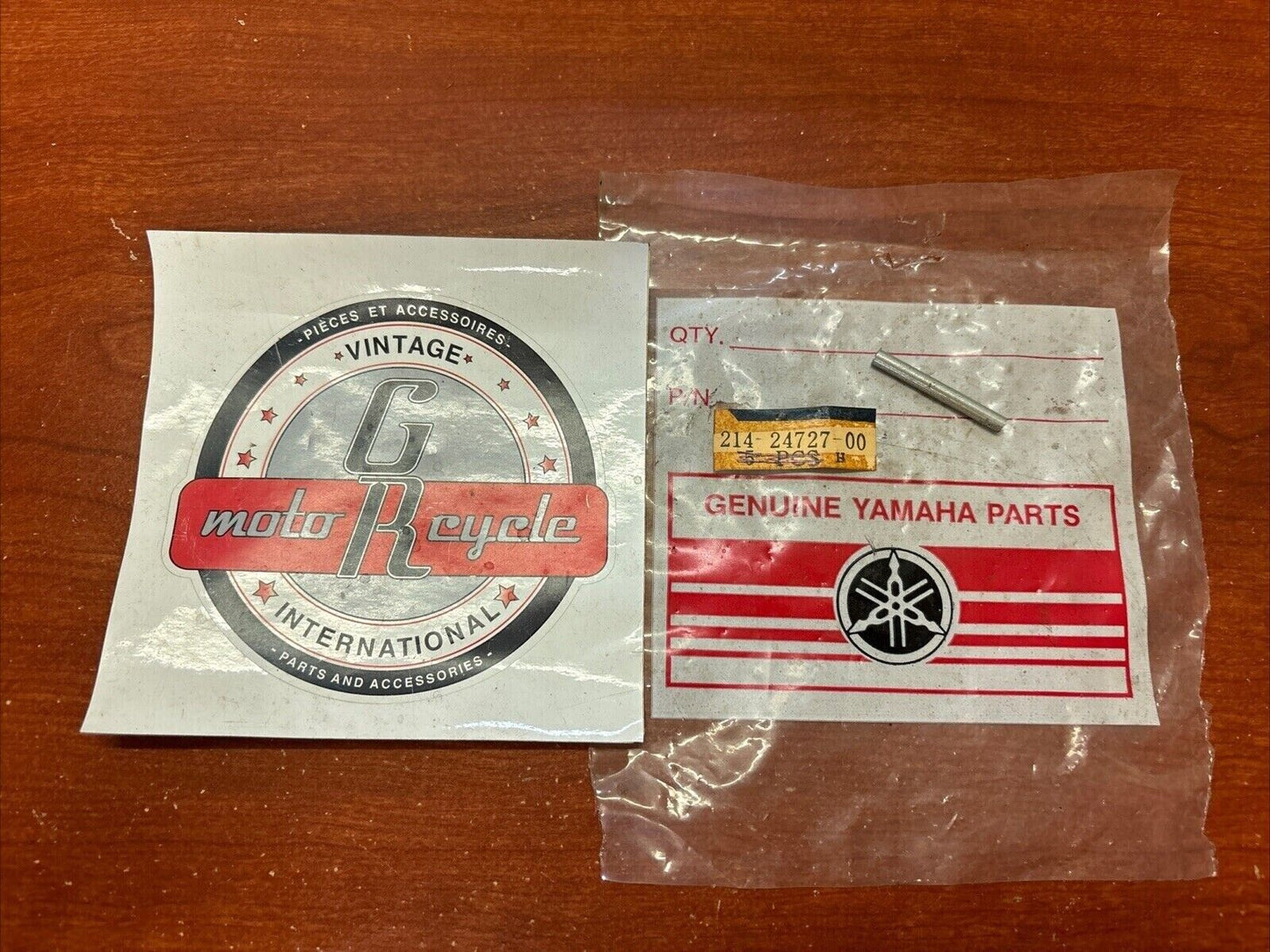 NOS Yamaha AT1 CT1 DT1 SEAT FITTING PIN 214-24727-00-00 SUB 90249-04068-00 Y182