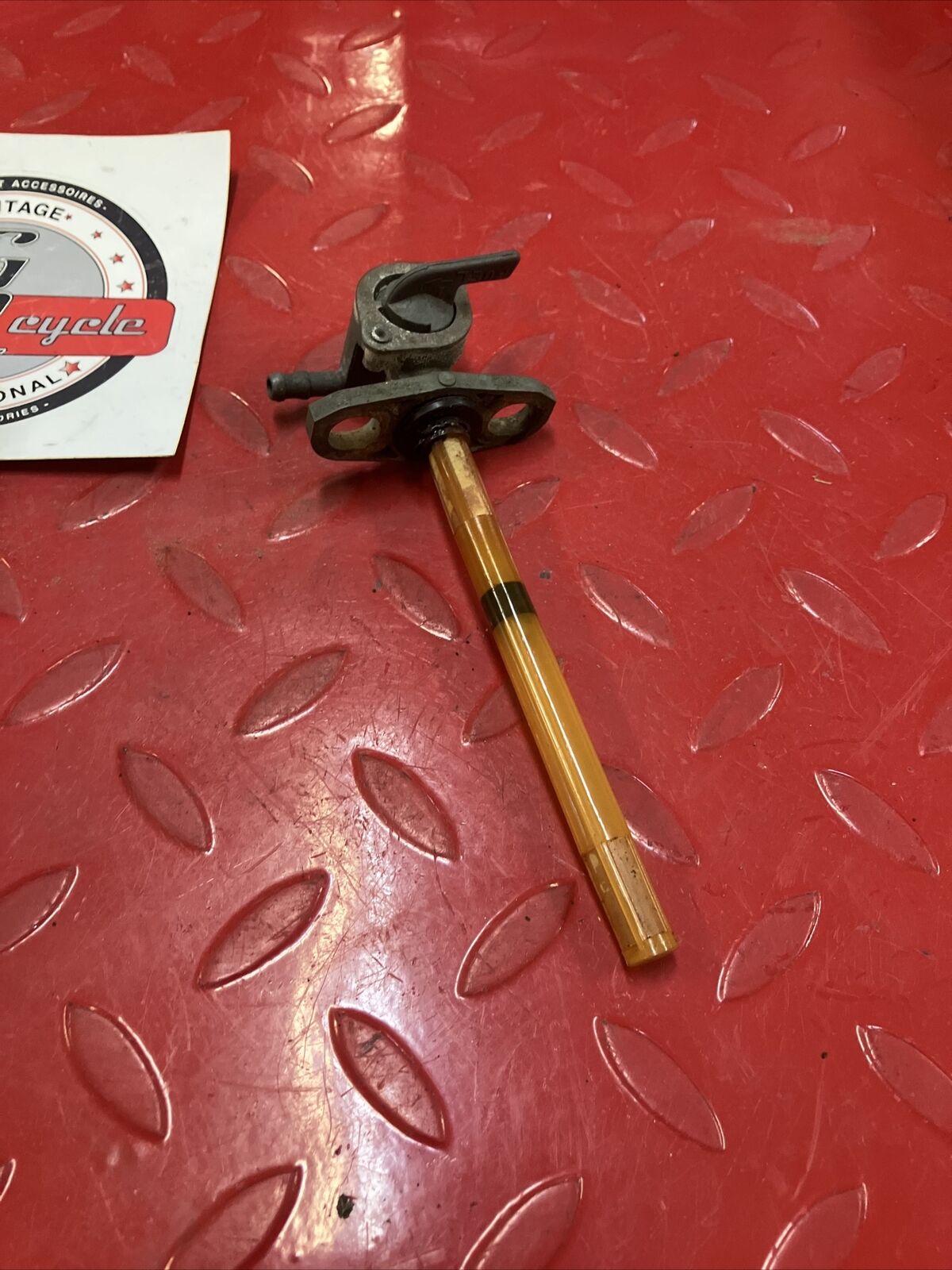 Honda XR200R 1996 fuel tank cas petrol reservoir valve petcock