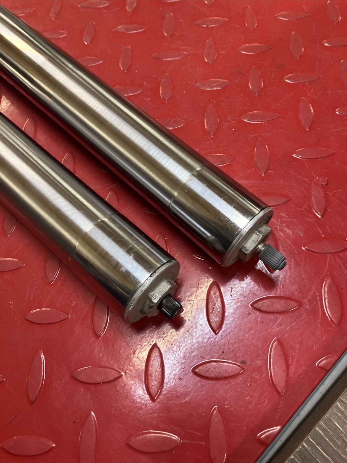 Suzuki RM125 1984 left right front forks