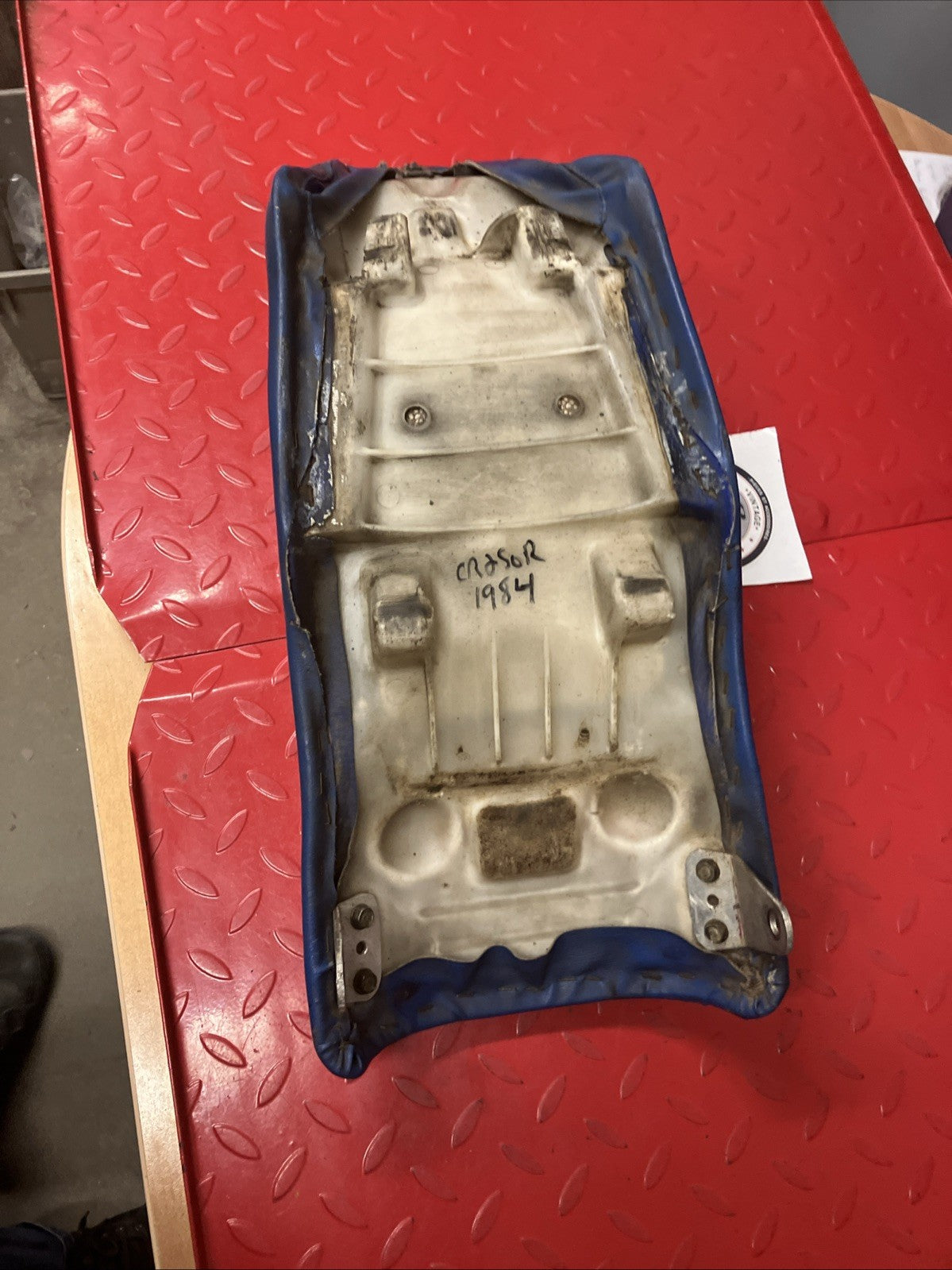 Honda CR250R 1984 seat saddle pan foam CR125R CR500R