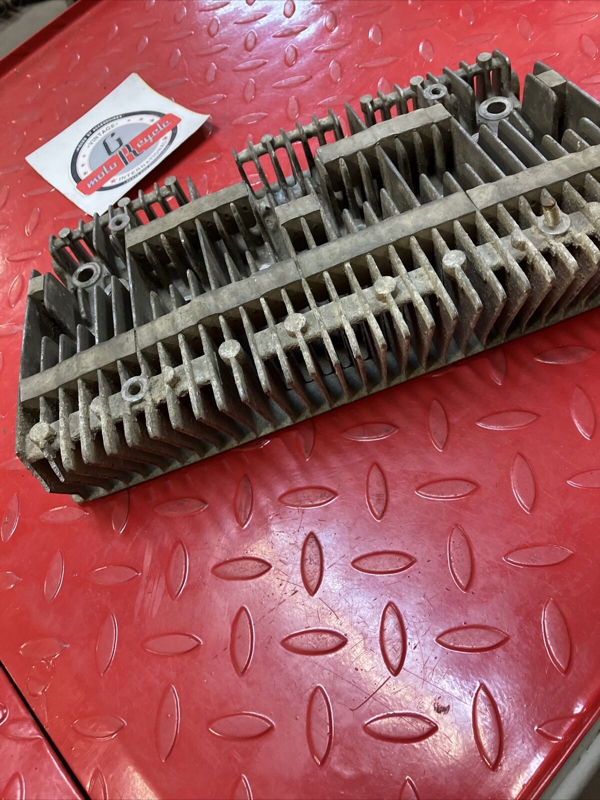 Suzuki GT380 cylinder head ram air U2