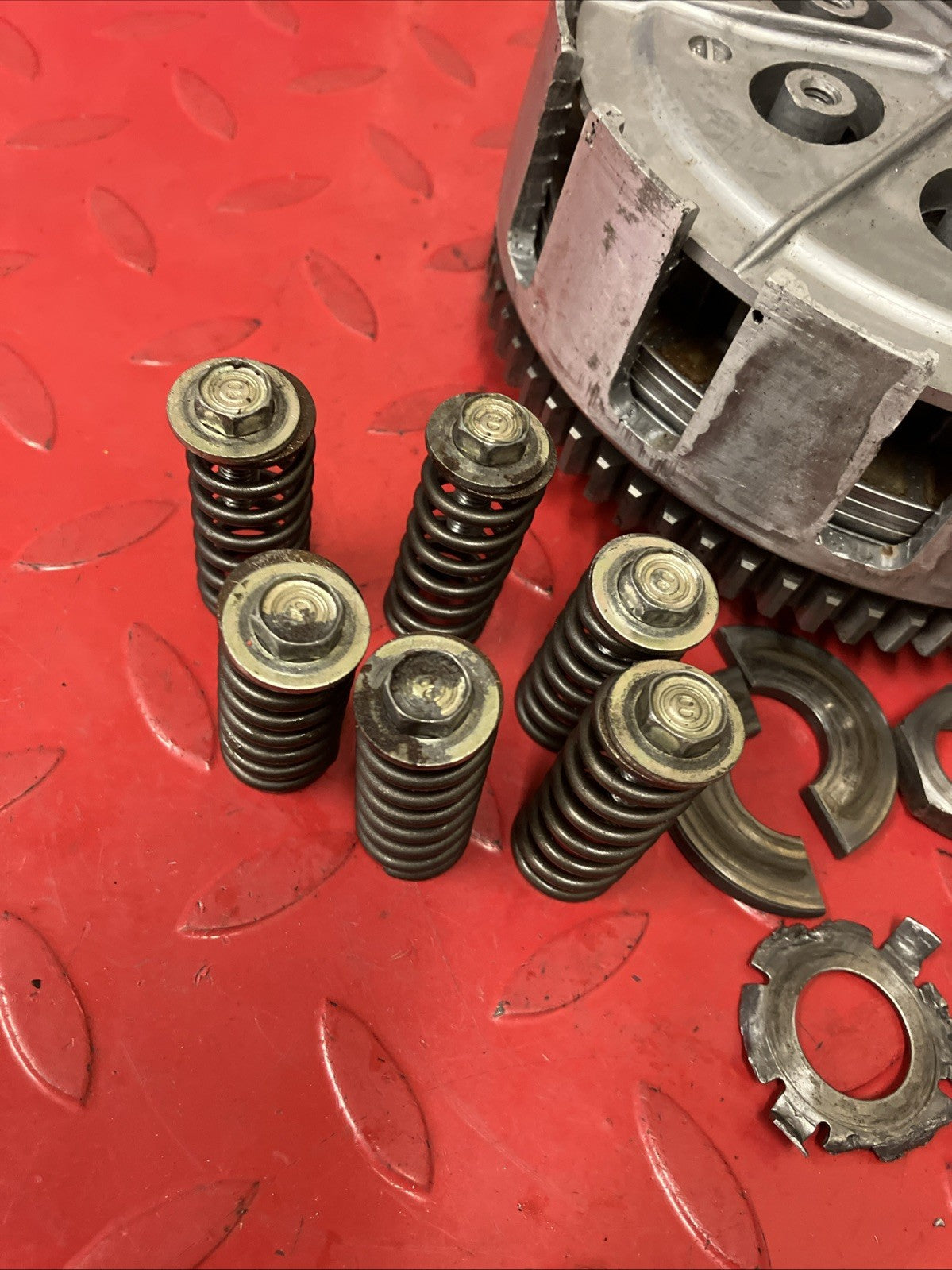 Honda CR250R 1984 Complete clutch assembly basket hub pressure plate