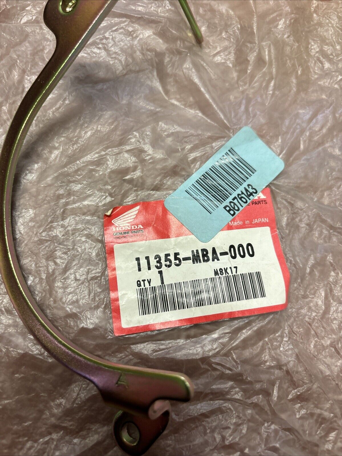 NOS Honda NV400DC NV750C VT750 DRIVE CHAIN GUIDE PLATE 11355-MBA-000 H168