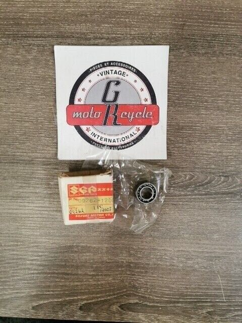 NOS SUZUKI RG500 RM125 1981 - 1984 RM250 BEARING 09262-12003 S49