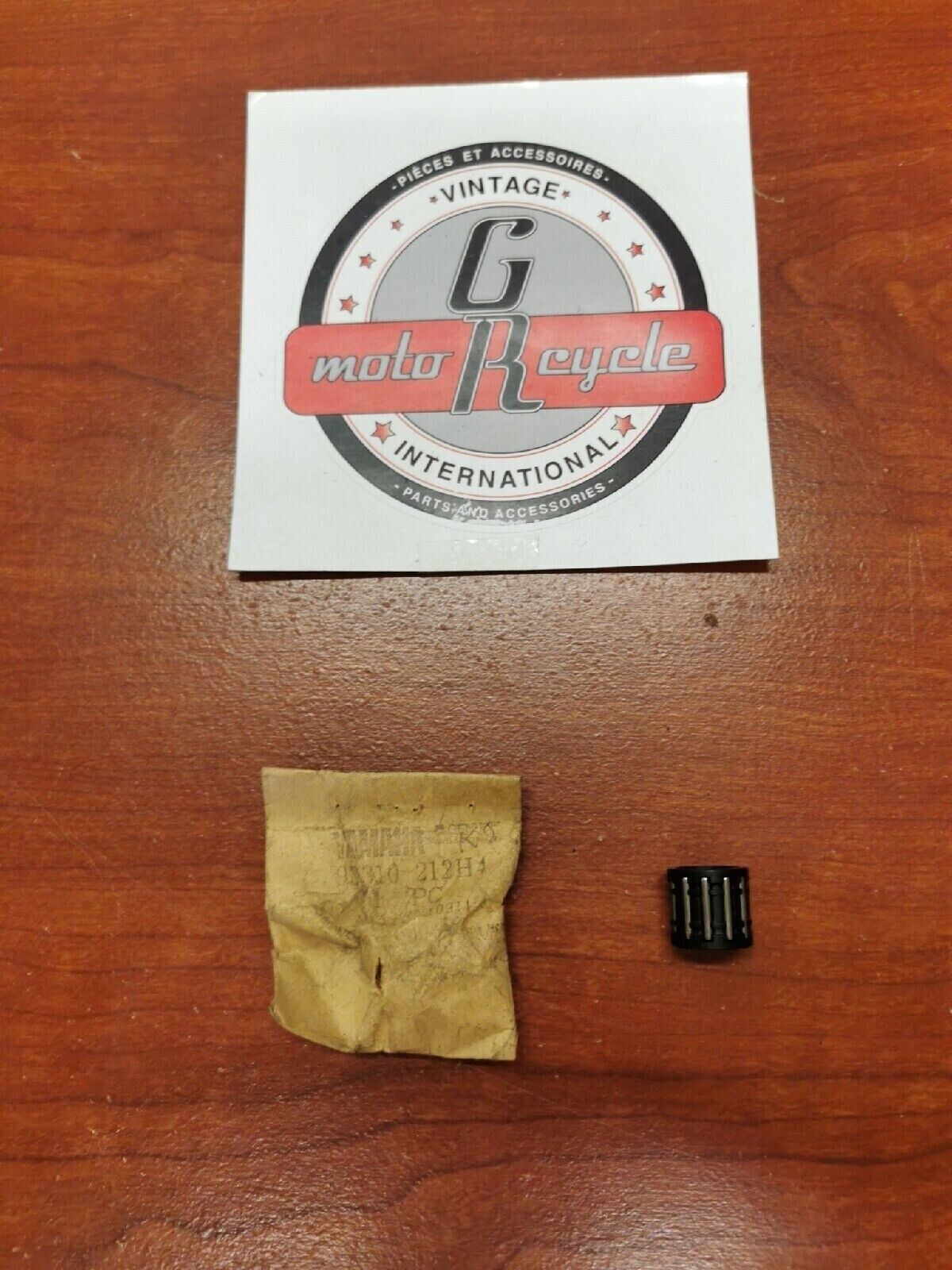 NOS Yamaha CYLINDER PIN NEEDLE BEARING 93310-212H4-00 Y70