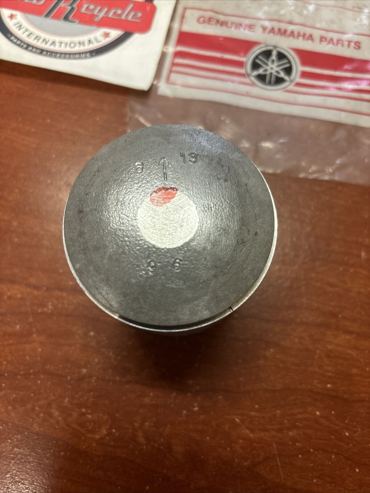 NOS Yamaha 1970 - 1972 R5 PISTON STD 0.96 278-11631-09-96 Y176