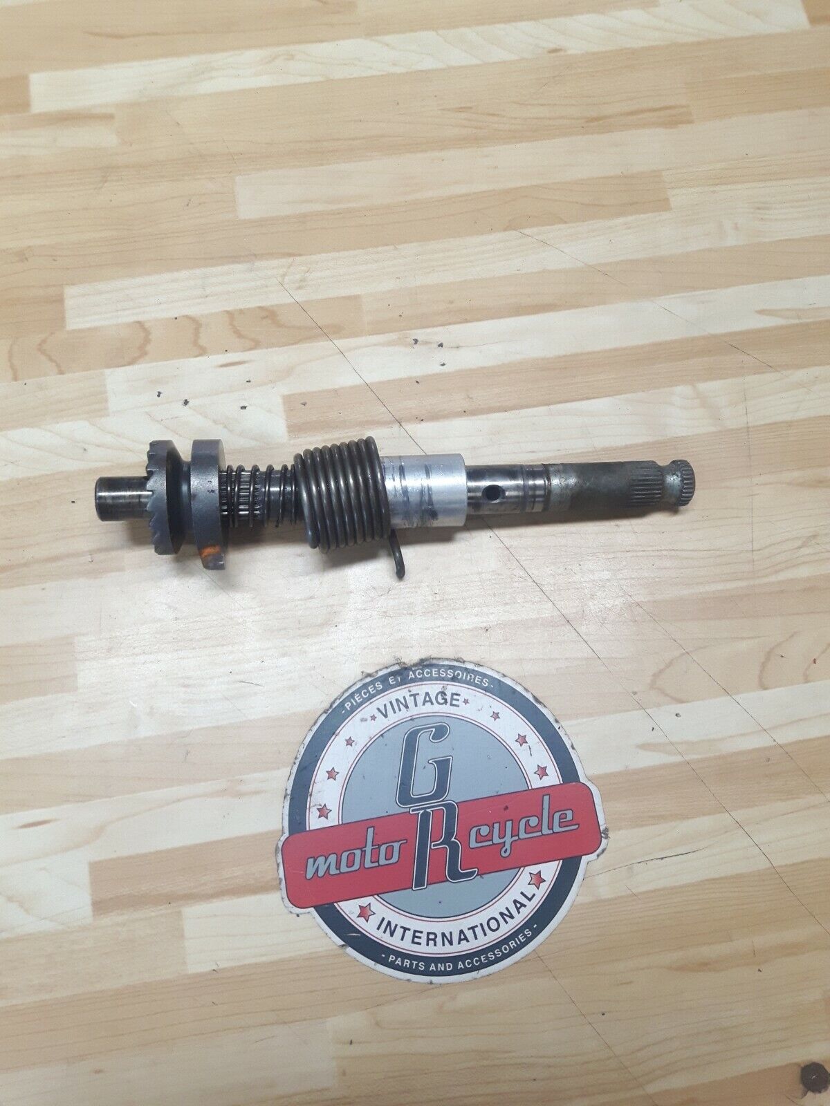 Honda CR125R 1980 kickstarter kick starter spindle shaft gear 28211-444-000 1979