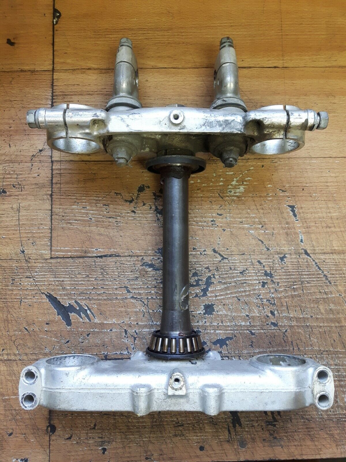 Suzuki RM250 1986 steering stem triple clamp tree bridge head 1987 51410-00B00