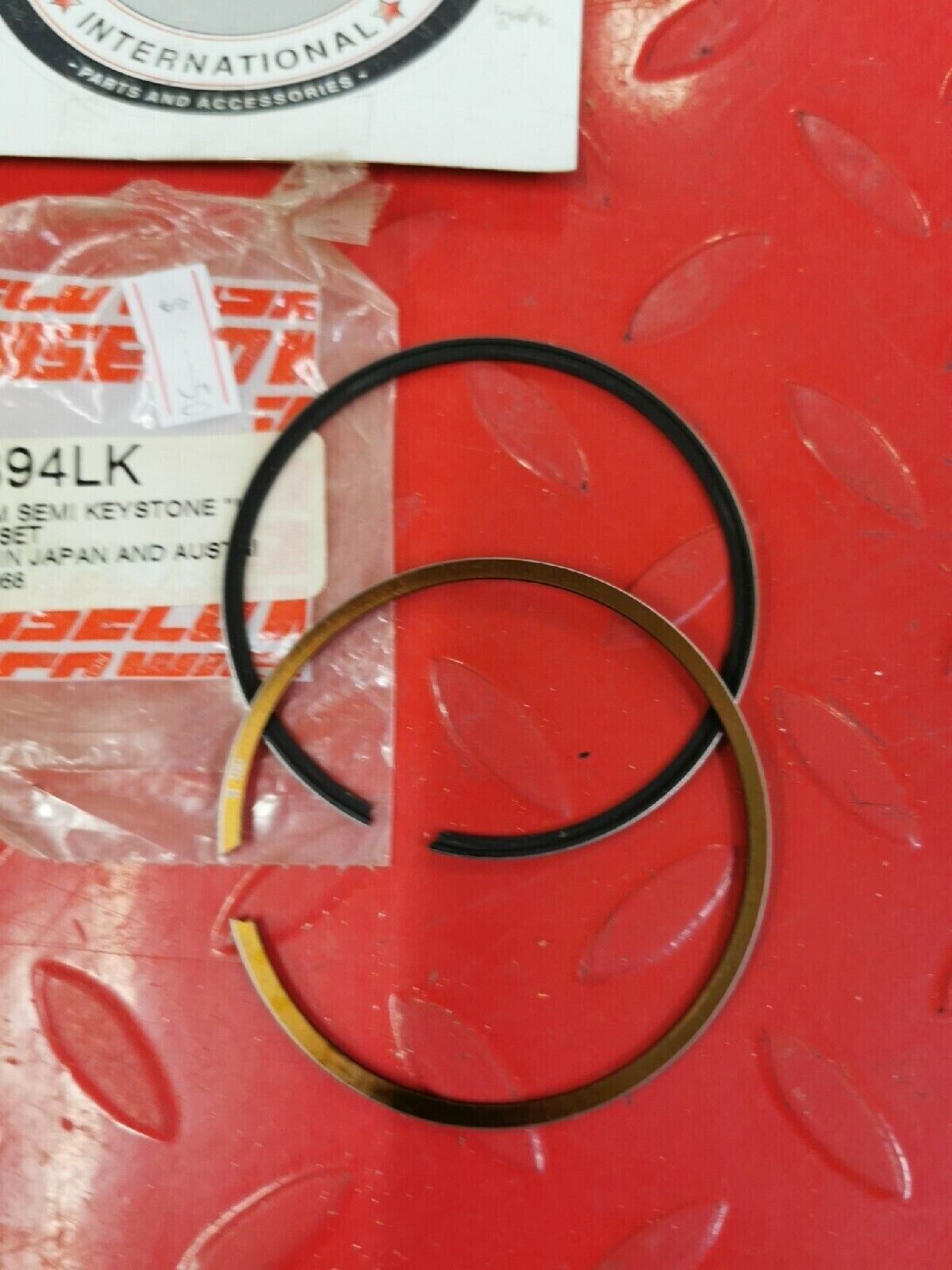 NOS WISECO  RING SET  73.5mm Semi Keystone  L    2894LK J10