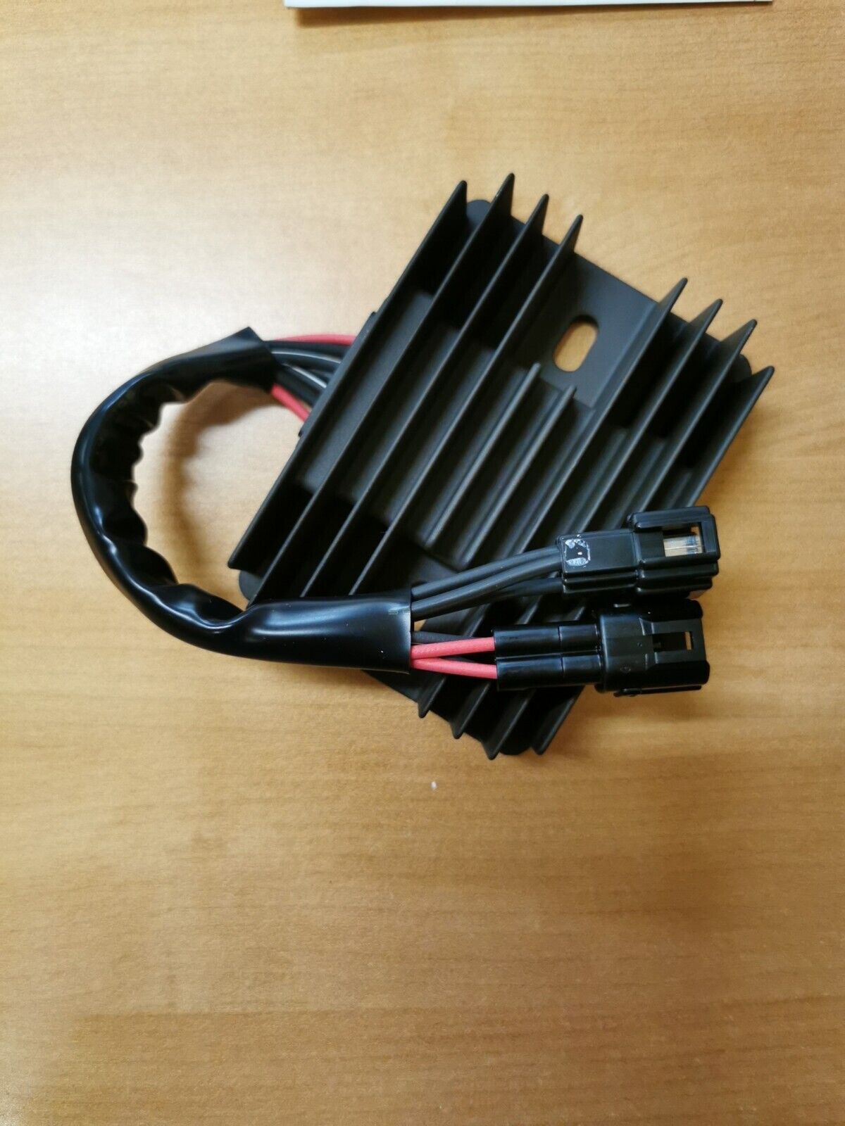 NOS SUZUKI GSXR600   GSF600  GSF750  2008 2009 REGULATOR  32800-47810-RX0  S9