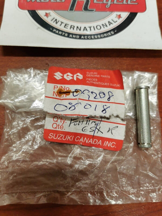 NOS Suzuki GSX-R1000 GSX-R600 GSF1250 GSX650 FOOTREST PIN 09208-08018 S18
