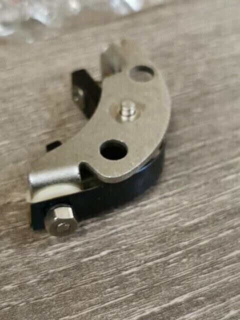 NOS SUZUKI TC250 1969 LEFT CONTACT POINT ASSY 31460-11010 S41