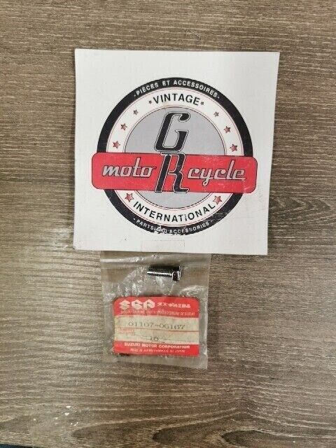 NOS SUZUKI CP50 1991 DR100 1985 -1990 DR125 BOLT 01107-06167 S47