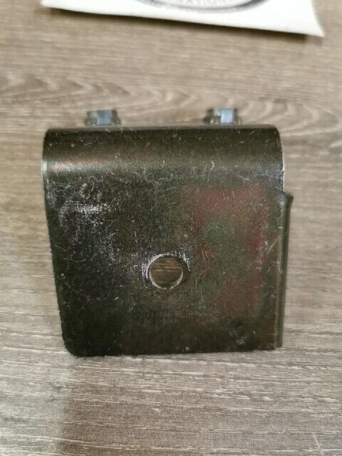 NOS HONDA TRX300 WORKLIGHT BRAKET 08405-HC4-05 H105