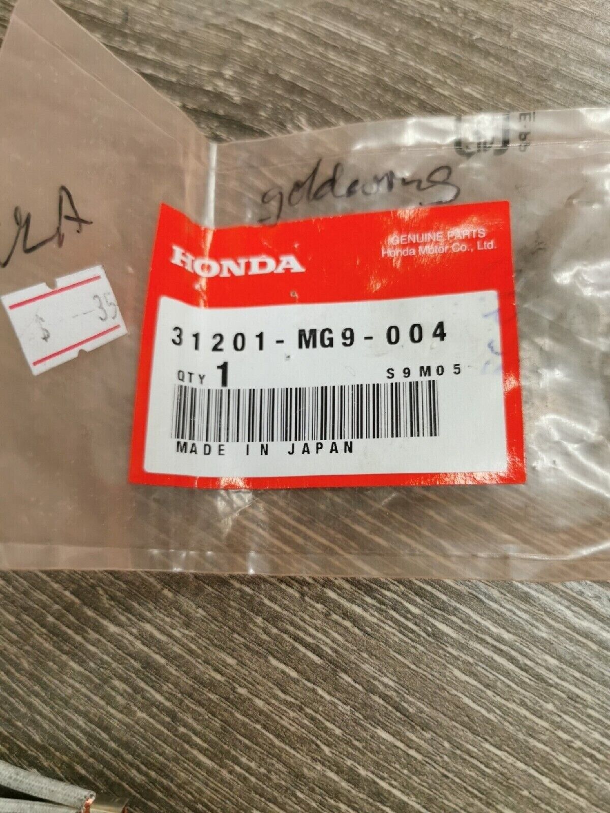 NOS HONDA BRUSH CARBON 31201-MG9-004 H17