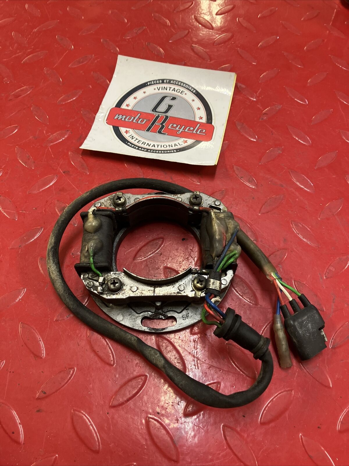 Honda CR250R 1982 stator generator alternator 1981 31120-KA4-700 Tested good 2
